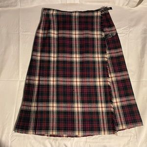 Vintage Scottish plaid skirt 100% Wool w/ Pleats